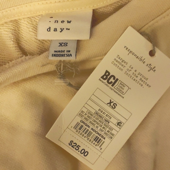 Who What Wear Women's Puff Long Sleeve Ruffle Cream Sweatshirt Size XS - Picture 3 of 7